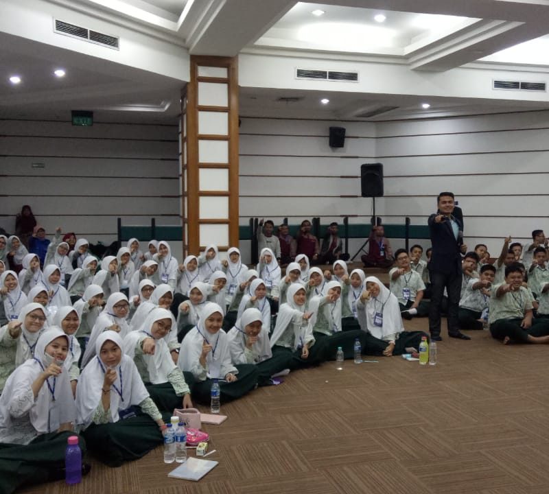 Training ESQ Character Building di SMP Islam Terpadu Insan Harapan Tangerang Selatan di Juli 2019