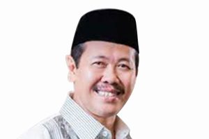 Prof. Dr. H. Utang Ranuwijaya, MA